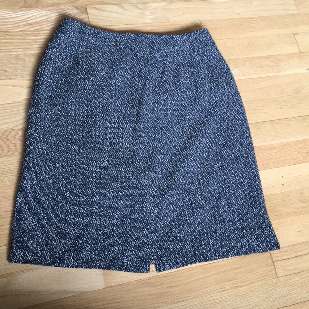 Women’s skirt